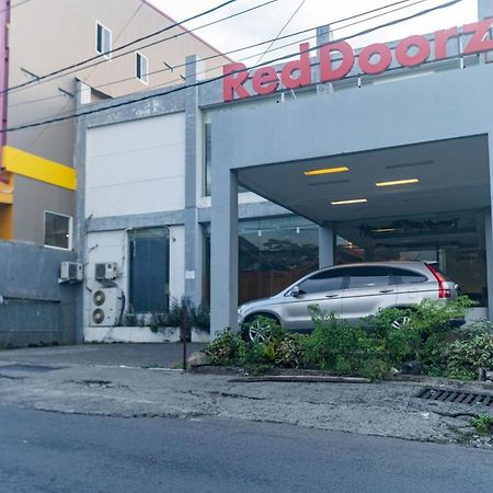 Reddoorz Near Bahu Mall Manado Malalayang Exterior photo